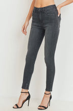 Load image into Gallery viewer, JUST BLACK - Black Washed Skinny Jeans